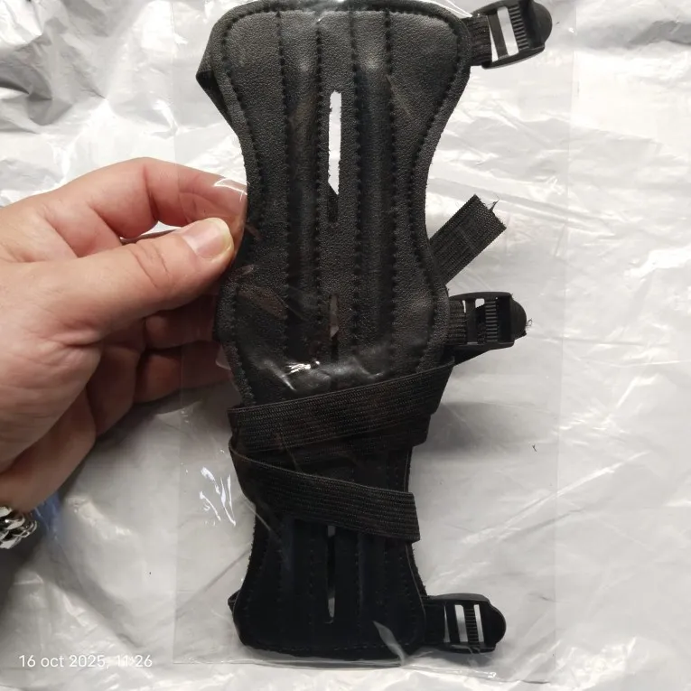 Photo posted by a verified buyer of the Fletchguard archery arm guard